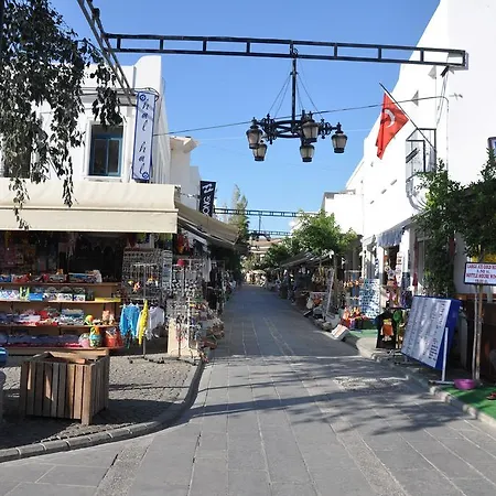 Hill View Gardens يالِكافاك