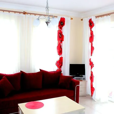 شقة Hill View Gardens *