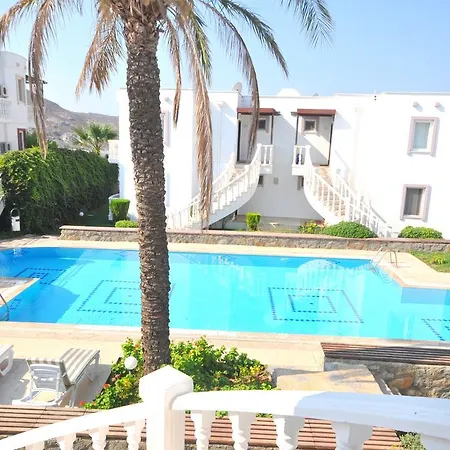 شقة Hill View Gardens