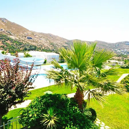 شقة Hill View Gardens *